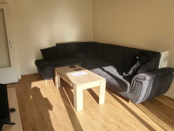 Дава се под наем Двустаен апартамент в София, Зона Б-18 - 70 кв.м за 498.27 € - Снимка #1