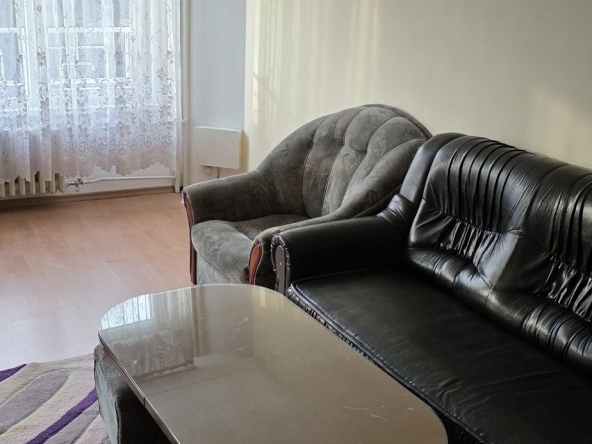 Дава се под наем Двустаен апартамент в София, НПЗ Средец - 75 кв.м за 598.23 € - Снимка #1