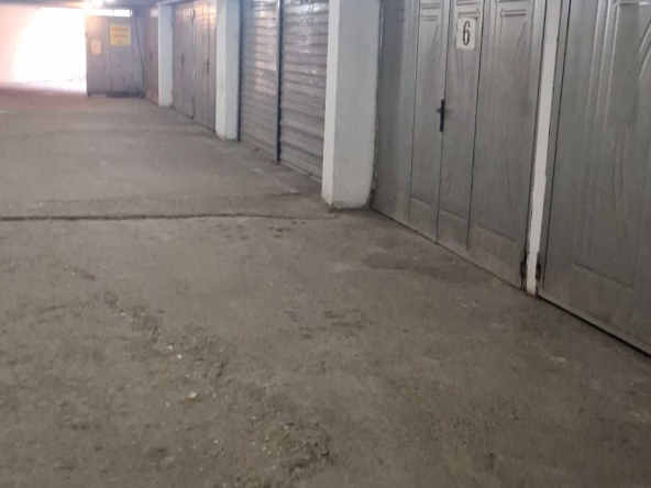 Гараж / Паркомясто в Силистра, Център - 20 кв.м за 1020 €/кв.м - Снимка #1