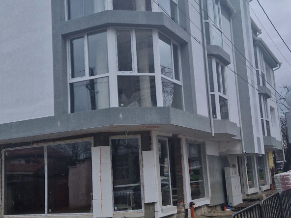 Тристаен апартамент в к.к. Албена - 90 кв.м за 476 €/кв.м - Снимка #1