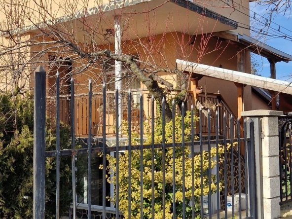 Къща в с. Калипетрово, Област Силистра - 150 кв.м за 544 €/кв.м - Снимка #1