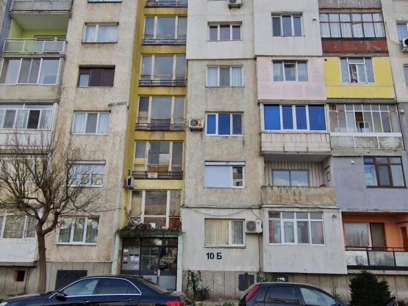 Двустаен апартамент в Силистра, Изток - 67 кв.м за 666 €/кв.м - Снимка #1