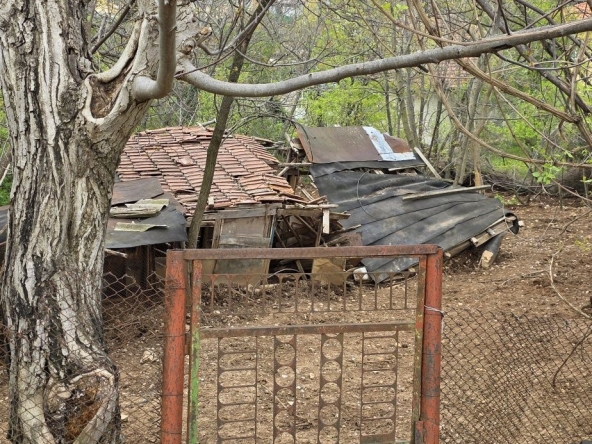 Парцел в Враца, Център - 700 кв.м за 44 €/кв.м - Снимка #1