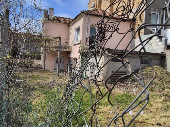 Къща в Варна, Аспарухово - 102 кв.м за 2010 €/кв.м - Снимка #1