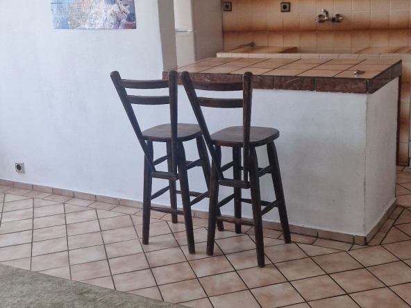 Тристаен апартамент в Асеновград - 100 кв.м за 1275 €/кв.м - Снимка #1