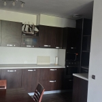 Дава се под наем Тристаен апартамент в Русе, Хъшове - 120 кв.м за 663 € - Снимка #1