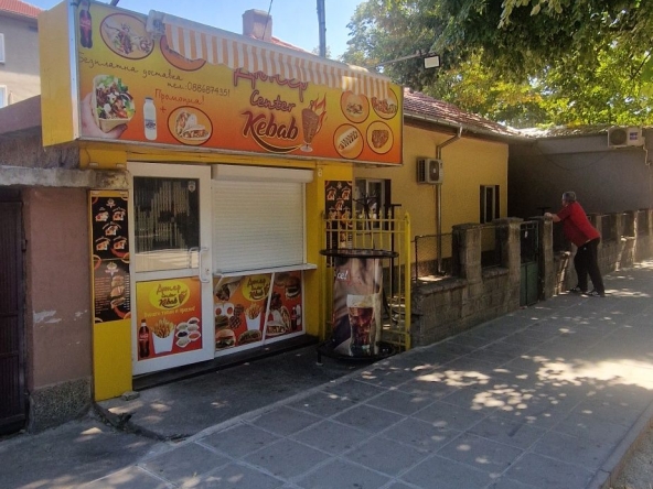 Магазин в Силистра, Изток - 93 кв.м за 1453 €/кв.м - Снимка #1