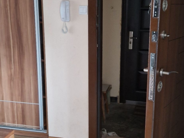 Тристаен апартамент в Силистра, Център - 80 кв.м за 957 €/кв.м - Снимка #1