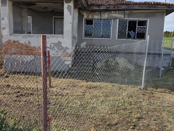 Къща в с. Дебрене, Област Добрич - 98 кв.м за 307 €/кв.м - Снимка #1