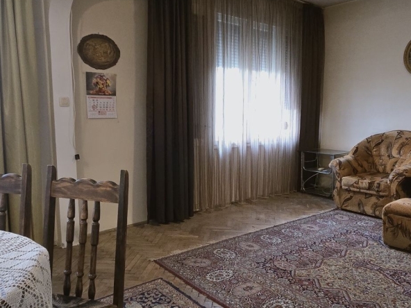 Етаж от къща в Горна Оряховица - 120 кв.м за 438 €/кв.м - Снимка #1