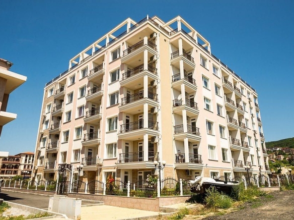 Двустаен апартамент в Свети Влас - 46 кв.м за 1653 €/кв.м - Снимка #1