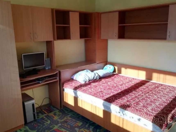 Дава се под наем Едностаен апартамент в Пловдив, Гагарин - 40 кв.м за 234.6 € - Снимка #1