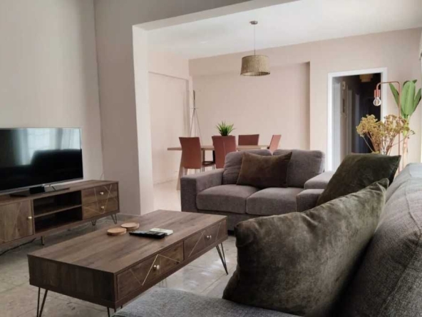 Дава се под наем Двустаен апартамент в Пловдив, Беломорски - 59 кв.м за 214.2 € - Снимка #1