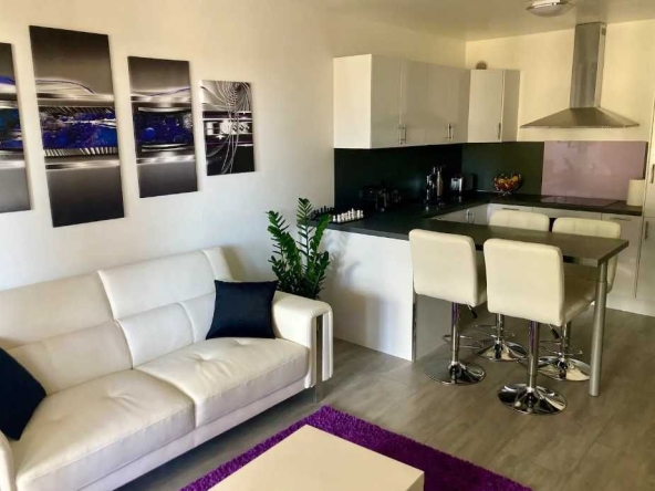 Дава се под наем Тристаен апартамент в Пловдив, Централна гара - 89 кв.м за 346.8 € - Снимка #1