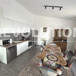 Дава се под наем Четиристаен апартамент в Варна, Център - 100 кв.м за 600 € - Снимка #1