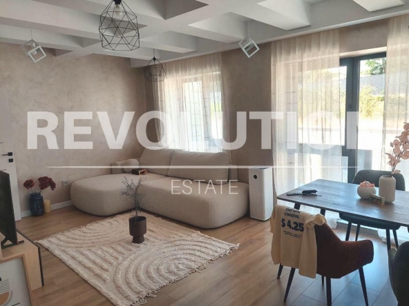 Дава се под наем Двустаен апартамент в Варна, Бриз - 67 кв.м за 650 € - Снимка #1