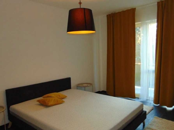 Дава се под наем  в Пловдив, Център - 18 кв.м за 95.37 € - Снимка #1