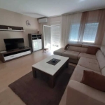 Дава се под наем Тристаен апартамент в Пловдив, Беломорски - 101 кв.м за 300 € - Снимка #1