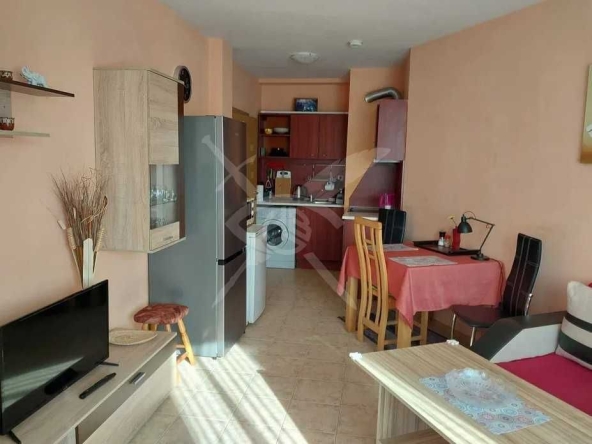 Двустаен апартамент в к.к. Слънчев бряг - 71 кв.м за 1127 €/кв.м - Снимка #1