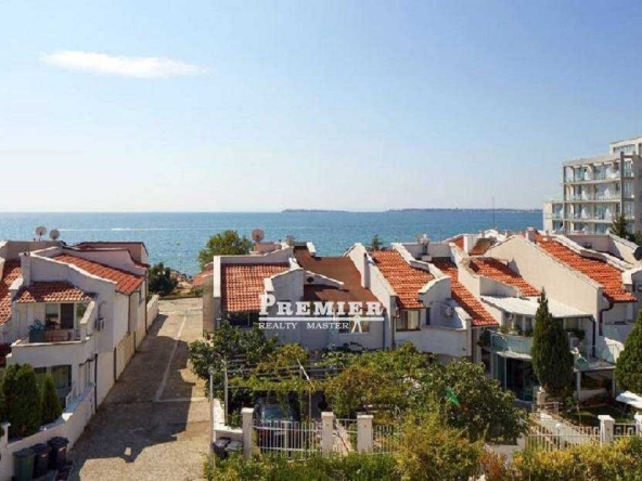 Къща в Свети Влас - 140 кв.м за 2036 €/кв.м - Снимка #1