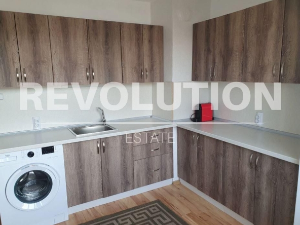 Дава се под наем Тристаен апартамент в Варна, Трошево - 65 кв.м за 375 € - Снимка #1