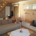 Дава се под наем Тристаен апартамент в Пловдив, Старият град - 90 кв.м за 255 € - Снимка #1