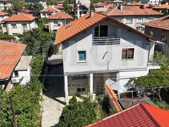 Къща в Дупница - 248 кв.м за 718 €/кв.м - Снимка #1