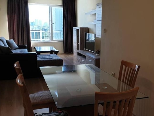 Дава се под наем Тристаен апартамент в Бургас, Славейков - 110 кв.м за 663 € - Снимка #1