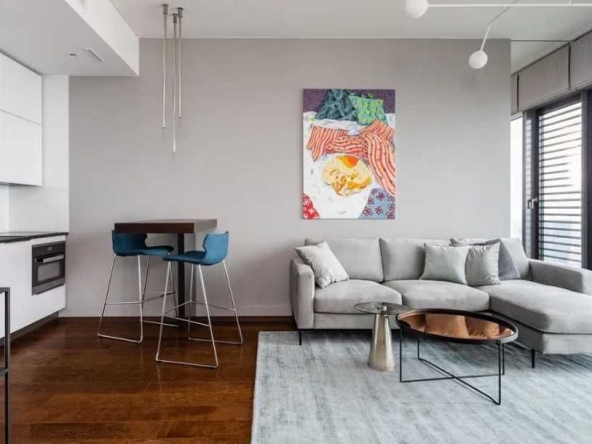 Дава се под наем Двустаен апартамент в Пловдив, Център - 65 кв.м за 280.5 € - Снимка #1