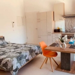 Дава се под наем Едностаен апартамент в Пловдив, Каменица 1 - 28 кв.м за 153 € - Снимка #1