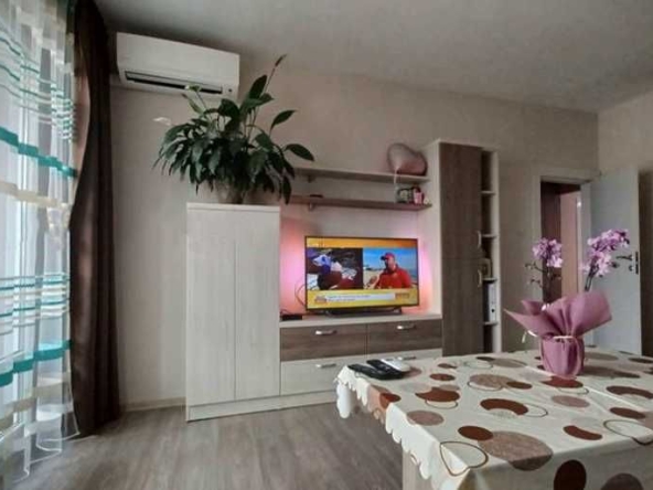 Дава се под наем Тристаен апартамент в София, Света Троица - 70 кв.м за 433.5 € - Снимка #1