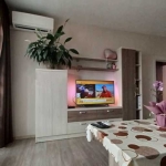 Дава се под наем Тристаен апартамент в София, Света Троица - 70 кв.м за 433.5 € - Снимка #1