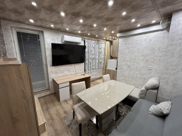 Дава се под наем Двустаен апартамент в София, Левски Г - 64 кв.м за 449 € - Снимка #1
