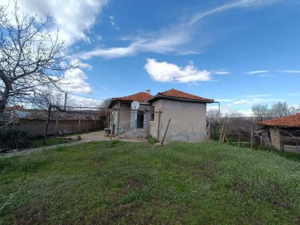 Къща в с. Горна махала, Област Пловдив - 76 кв.м за 198 €/кв.м - Снимка #1