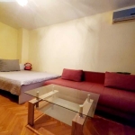 Дава се под наем Двустаен апартамент в Бургас, Възраждане - 48 кв.м за 140 € - Снимка #1