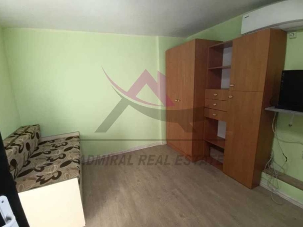 Дава се под наем Едностаен апартамент в Варна, Център - 12 кв.м за 298.86 € - Снимка #1