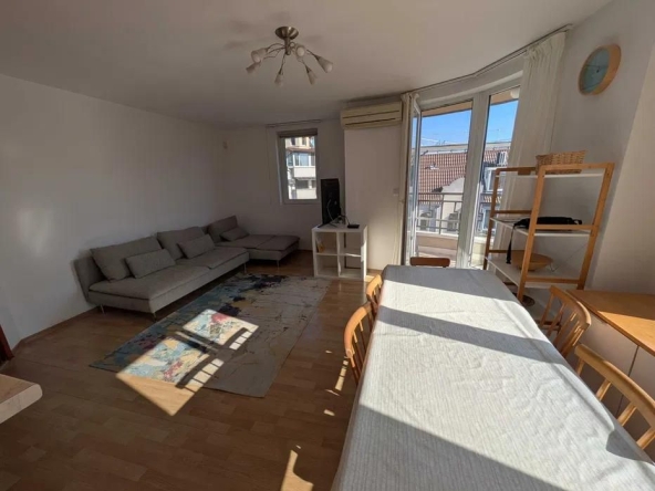 Дава се под наем Тристаен апартамент в Варна, Спортна зала - 110 кв.м за 818 € - Снимка #1