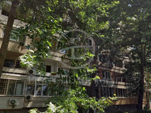 Тристаен апартамент в Пловдив, Кючук Париж - 92 кв.м за 1500 €/кв.м - Снимка #1