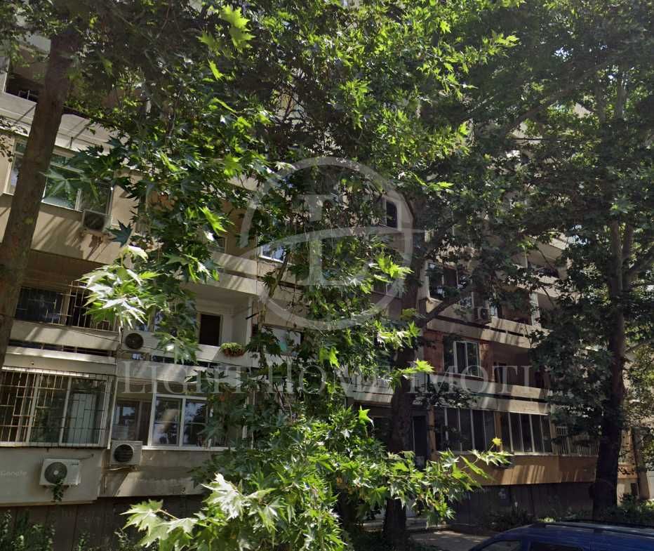 Тристаен апартамент в Пловдив, Кючук Париж - 92 кв.м за 1500 €/кв.м - Снимка #1