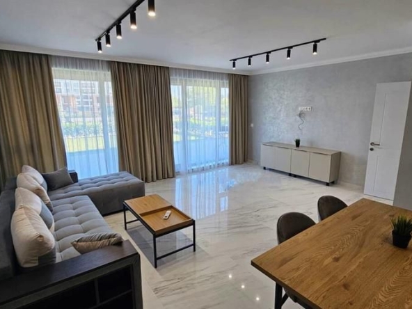 Дава се под наем Двустаен апартамент в Пловдив, Христо Смирненски - 79 кв.м за 750 € - Снимка #1