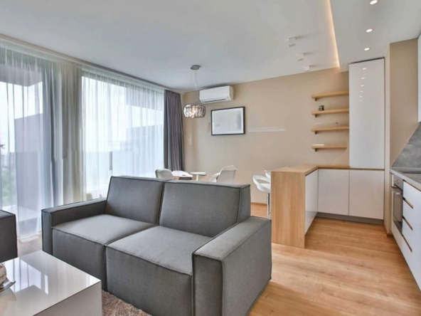 Дава се под наем Двустаен апартамент в София, Манастирски ливади - 88 кв.м за 1000 € - Снимка #1