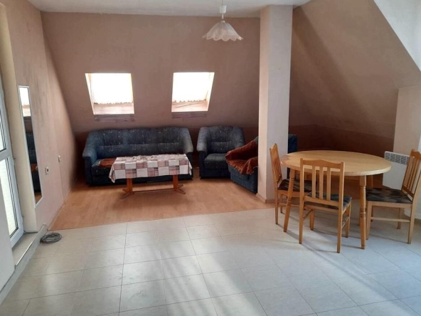 Дава се под наем Двустаен апартамент в Пловдив, Кючук Париж - 56 кв.м за 290 € - Снимка #1