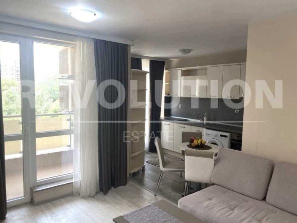 Дава се под наем Двустаен апартамент в Пловдив, Южен - 65 кв.м за 425 € - Снимка #1