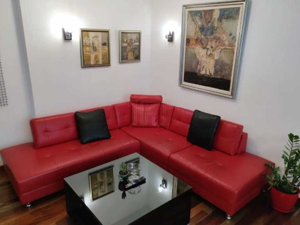 Дава се под наем Двустаен апартамент в Пловдив, Кючук Париж - 58 кв.м за 280.5 € - Снимка #1