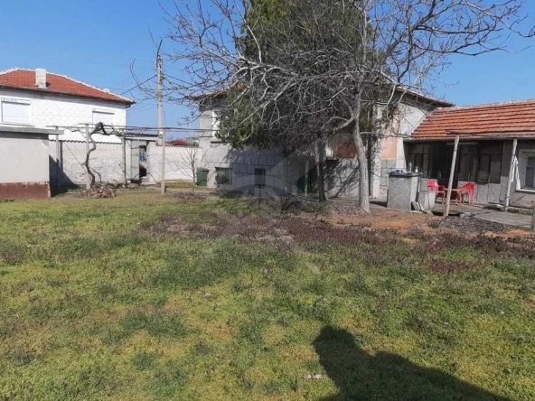 Къща в с. Чешнегирово, Област Пловдив - 145 кв.м за 208 €/кв.м - Снимка #1