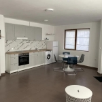 Дава се под наем Тристаен апартамент в Пловдив, Център - 75 кв.м за 700 € - Снимка #1