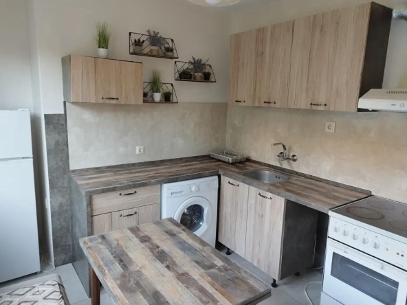 Дава се под наем Двустаен апартамент в Пловдив, Кършияка - 80 кв.м за 433.5 € - Снимка #1