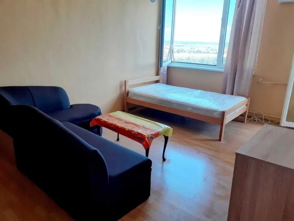 Дава се под наем Едностаен апартамент в Пловдив, Изгрев - 35 кв.м за 230 € - Снимка #1