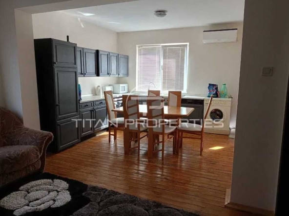 Къща в с. Брестовица, Област Русе - 200 кв.м за 1490 €/кв.м - Снимка #1