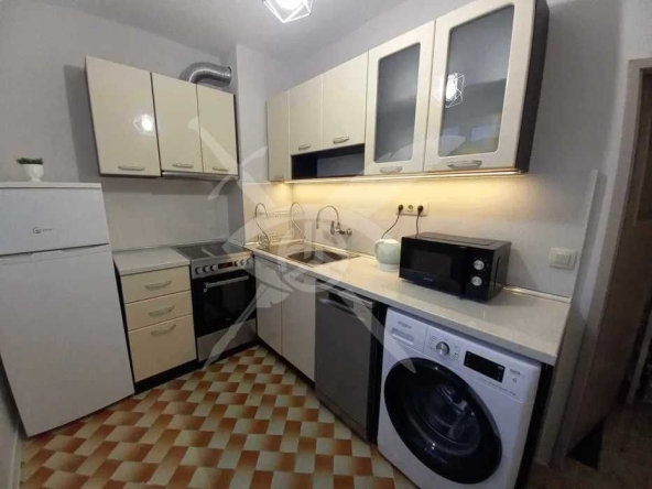 Дава се под наем Двустаен апартамент в Варна, Кайсиева градина - 70 кв.м за 420 € - Снимка #1